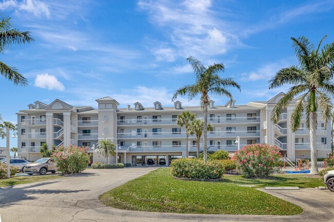 Building Photo - 20 NE Plantation Rd