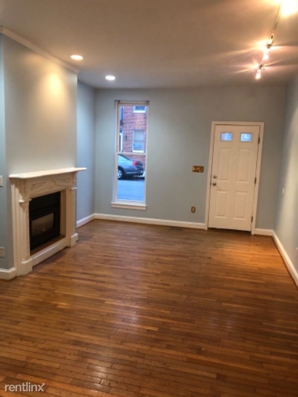 Building Photo - 3 br, 2.5 bath House - 236 E Cross St