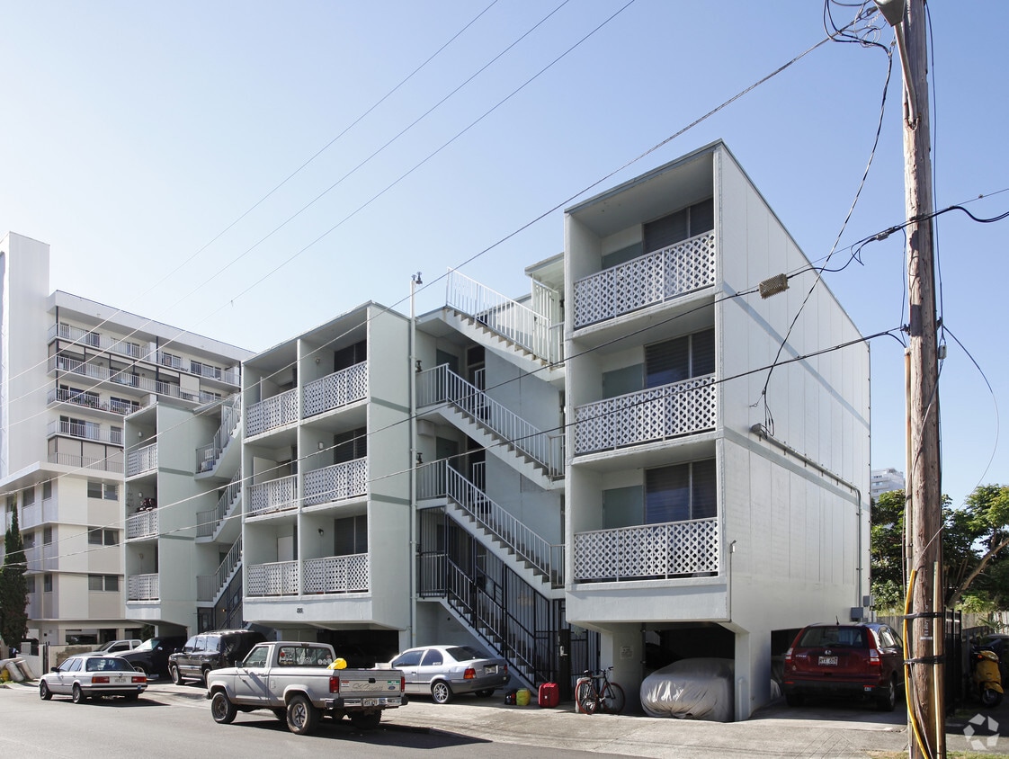 Primary Photo - 1315 Heulu St