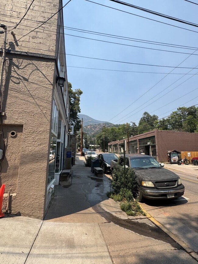Foto del edificio - 117 Ruxton Ave