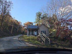 Building Photo - 750 S 9th St