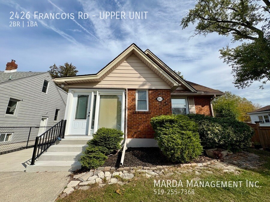 Photo principale - SPACIOUS 2+1 BEDR/1 BATH UPPER UNIT - EAST...