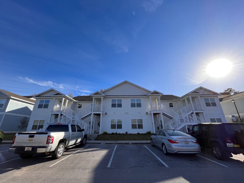 4616 Crossing Ct Unit 202, Pace, FL 32571 Room for Rent in Pace, FL