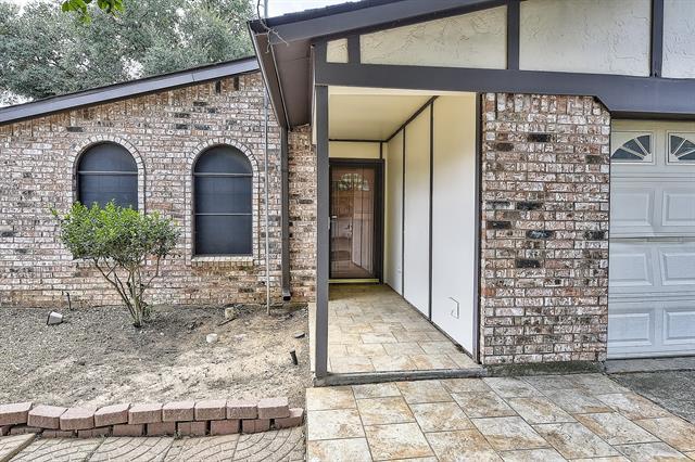 Building Photo - 5902 Cameron Dr