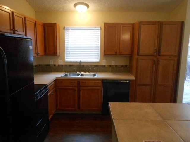 Building Photo - 6693 Jennyann Way