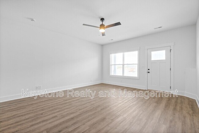 Foto del edificio - 103 Front Rdg Cir