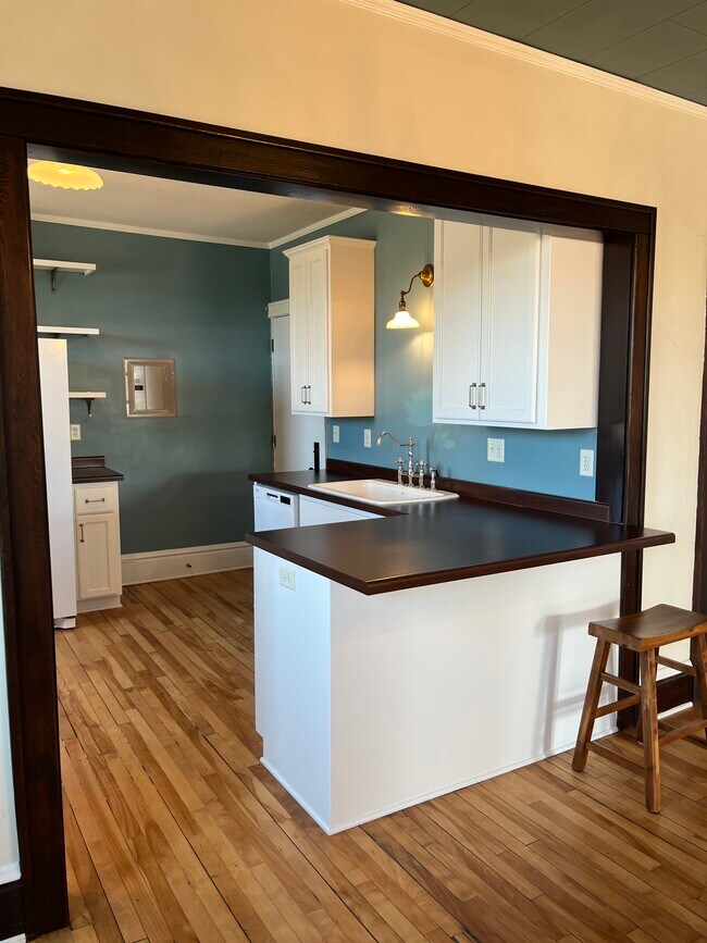 Foto del edificio - 415 E Saint Germain St