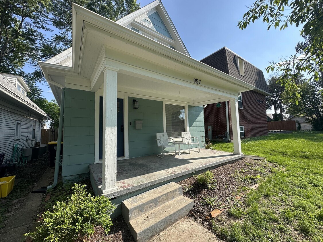 957 W 42nd St, Kansas City, MO 64111 House Rental in Kansas City, MO