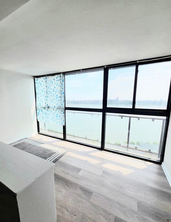 Foto del edificio - 1203 River Rd