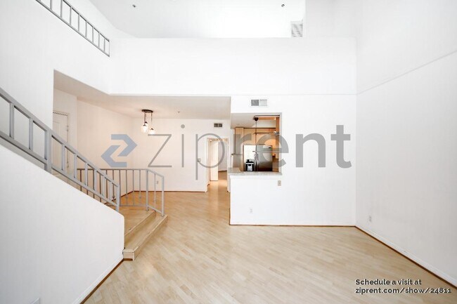 Building Photo - 7100 La Tijera Blvd