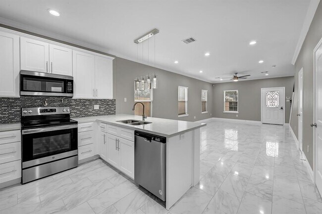 Foto del edificio - 5807 Southmund St