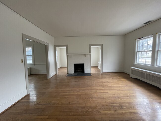 Foto del edificio - 3417 Plymouth Pl