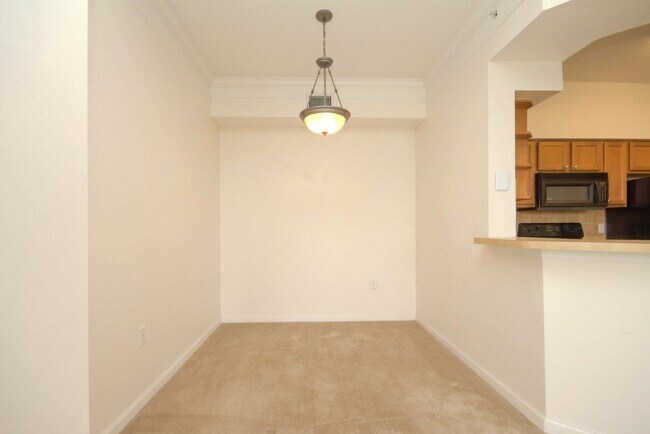 Foto del edificio - 3308 Myrtlewood Cir E