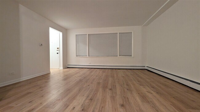 Foto del edificio - 728 Mulford St