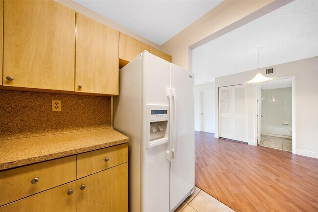 Foto del edificio - 2809 N Course Dr