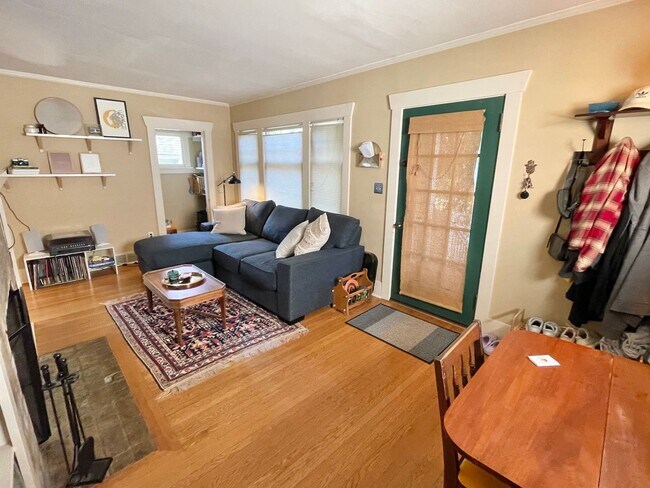 Foto del edificio - Lovely Craftsman in the Heart of Ballard / Phinney