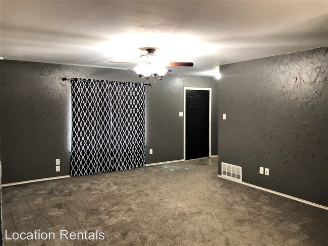 Building Photo - 3 br, 2 bath House - 319 E 15th Street