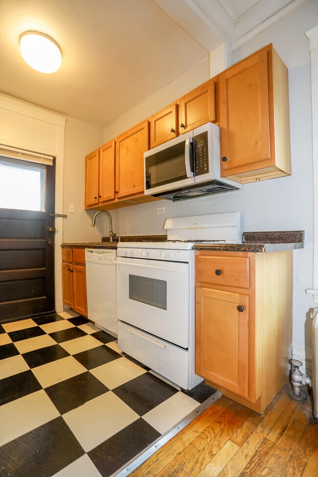 Foto del edificio - 3947 N Hoyne Ave