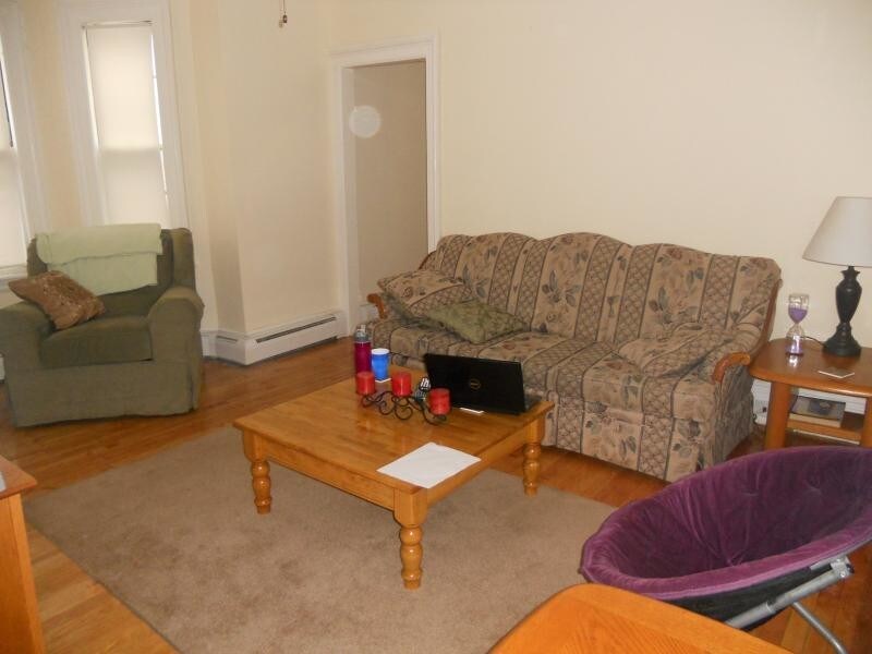 Primary Photo - 179 Adams St
