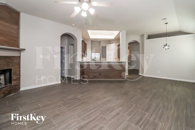 Building Photo - 10737 Emerald Park Ln