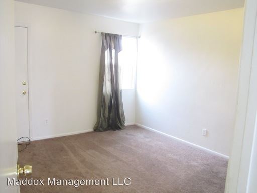 Building Photo - 217 Hanosh Ct SE