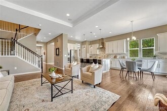 Building Photo - 681 E Dry Creek Cir