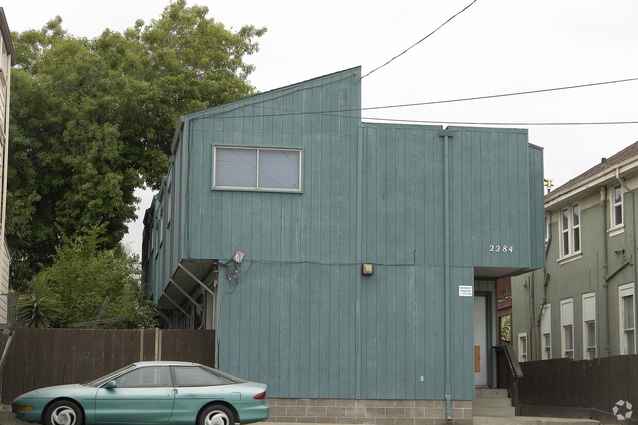 Foto del edificio - 2284 E 17th St