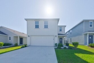 Building Photo - 8642 SW 43rd Ter