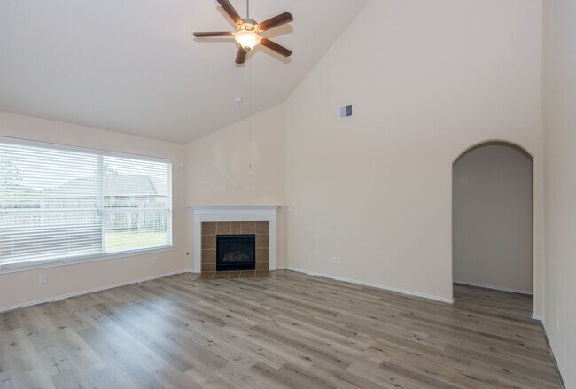 Building Photo - 5301 Summer Spring Ln