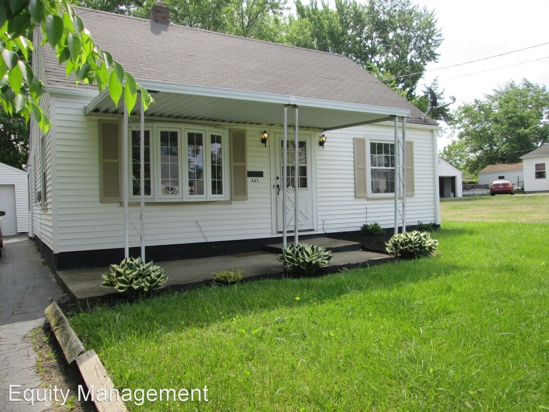 Primary Photo - 3 br, 1 bath House - 445 N. Glenellen Ave