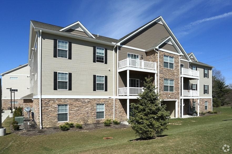 Foto principal - 405 Pleasant Meadow Blvd