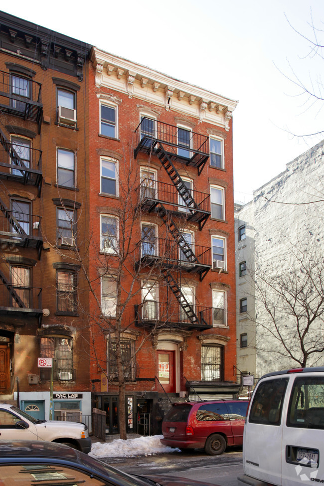 Building Photo - 35 E 1st St