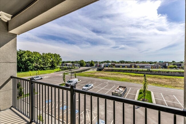 Building Photo - Leawood Village Apartments