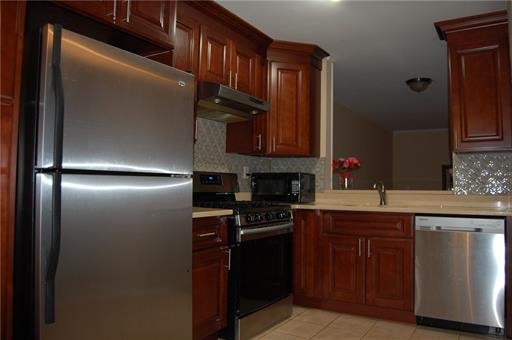Building Photo - 1210 Holly Ct