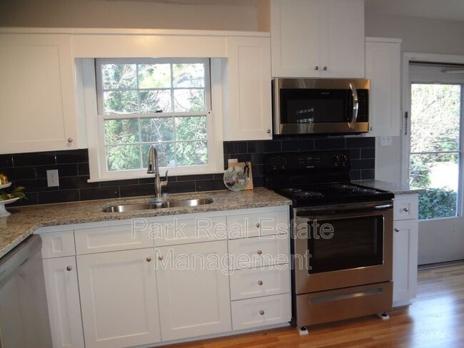 Foto del edificio - 218 Ransom St