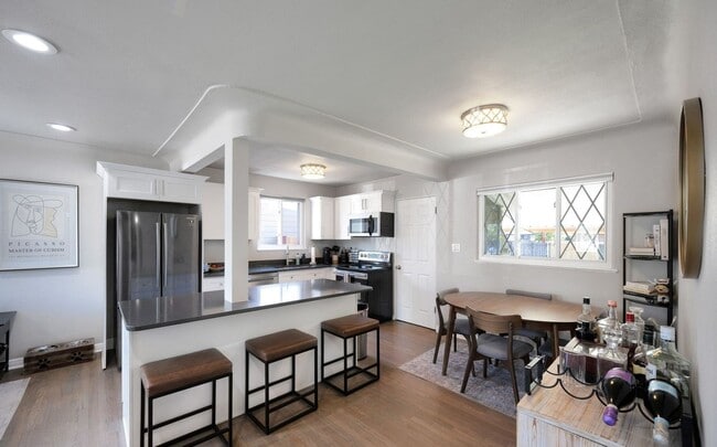 Building Photo - Charming 3BR House in Denver