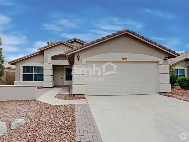 Building Photo - 3033 W Quail Ave