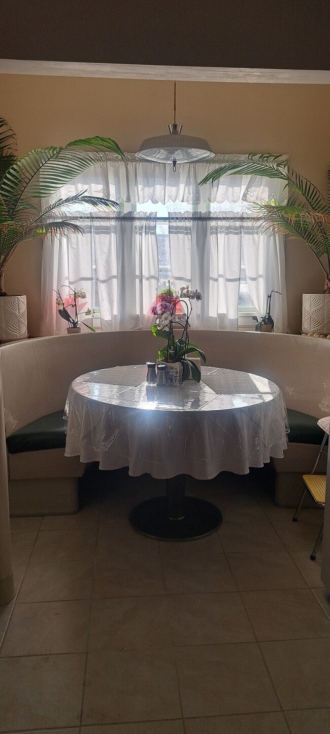 Dining Room - 101 N 34th St