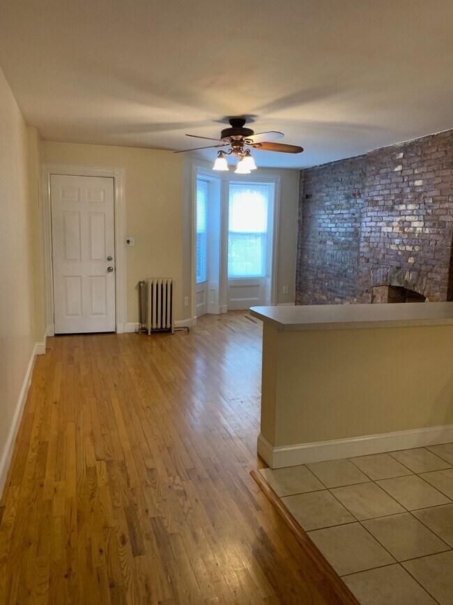 Foto del edificio - 288 Monmouth St