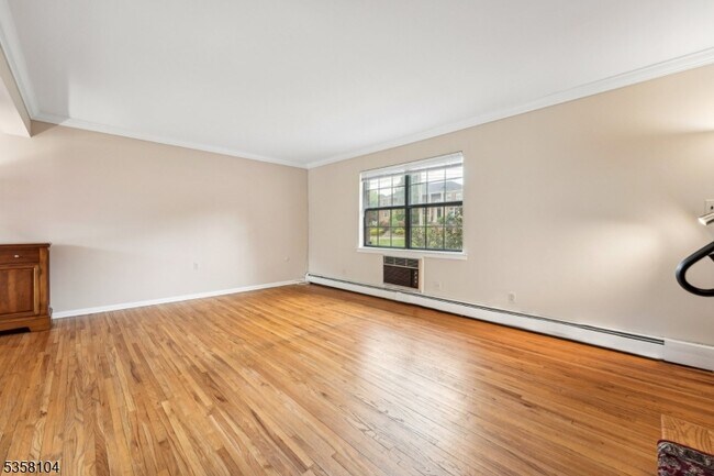 Foto del edificio - 768 Springfield Ave