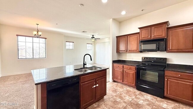 Foto del edificio - 1456 E 9th St