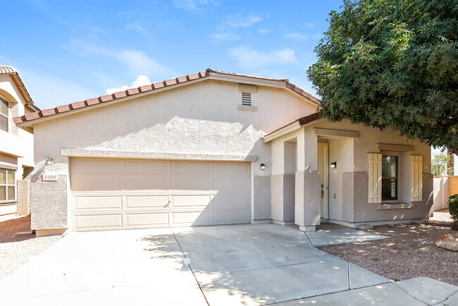 Building Photo - 1352 E Clifton Ave