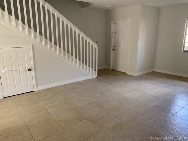 Foto del edificio - 7215 NW 173rd Dr