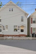 Building Photo - 316 N High St