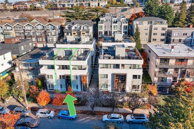 Foto del edificio - 2220 Franklin Ave E