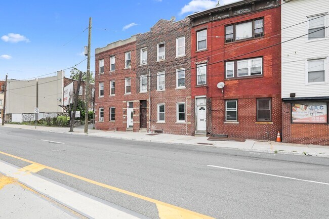 Foto del edificio - 294 Hoboken Ave