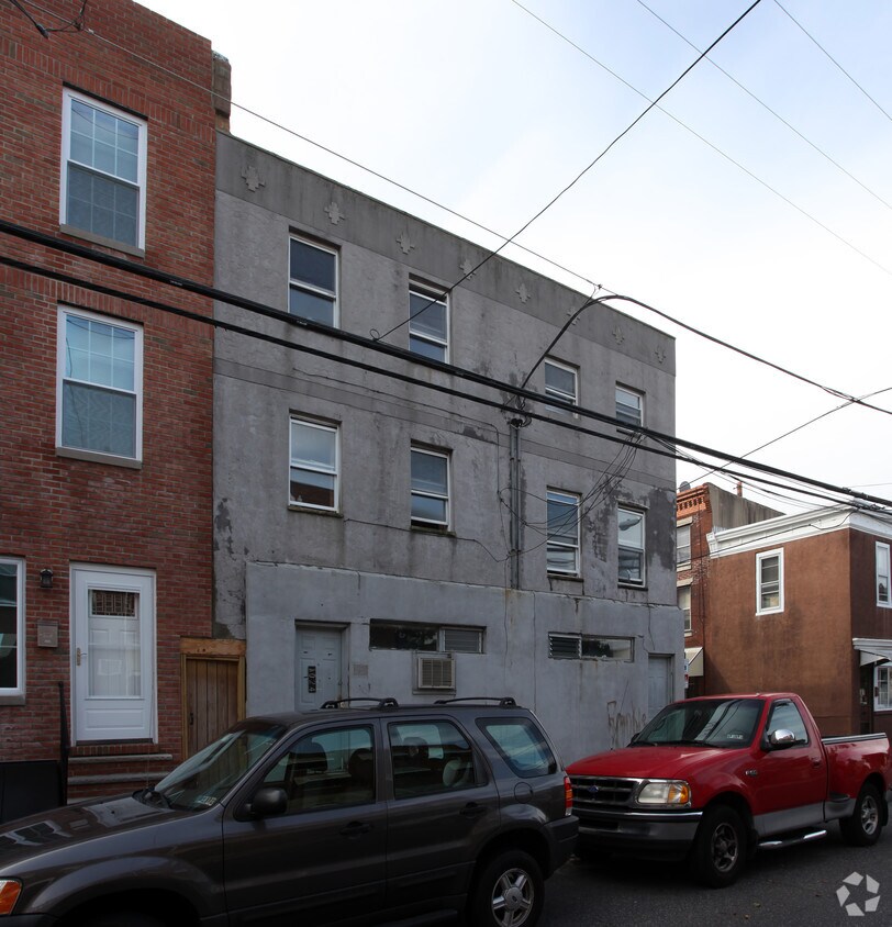 Building Photo - 1024-1026 Wharton St