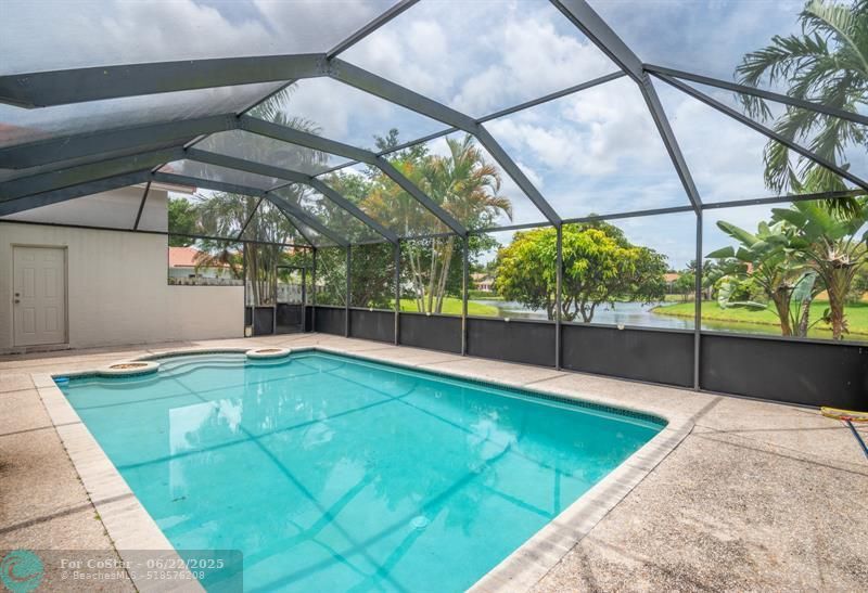 Foto principal - 1561 NW 101st Ave