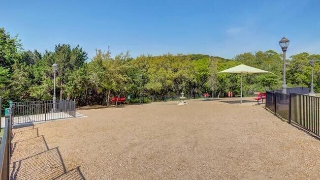 Foto del edificio - 17803 La Cantera Pkwy