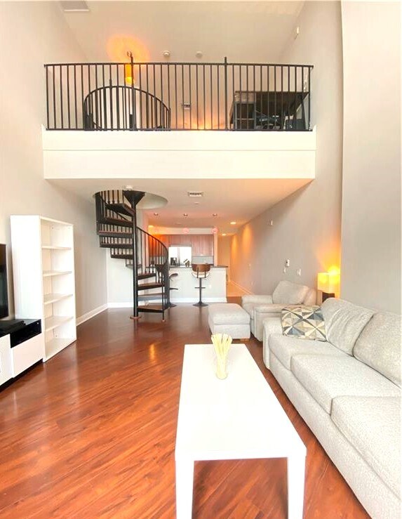 Foto del edificio - 2745 1st St